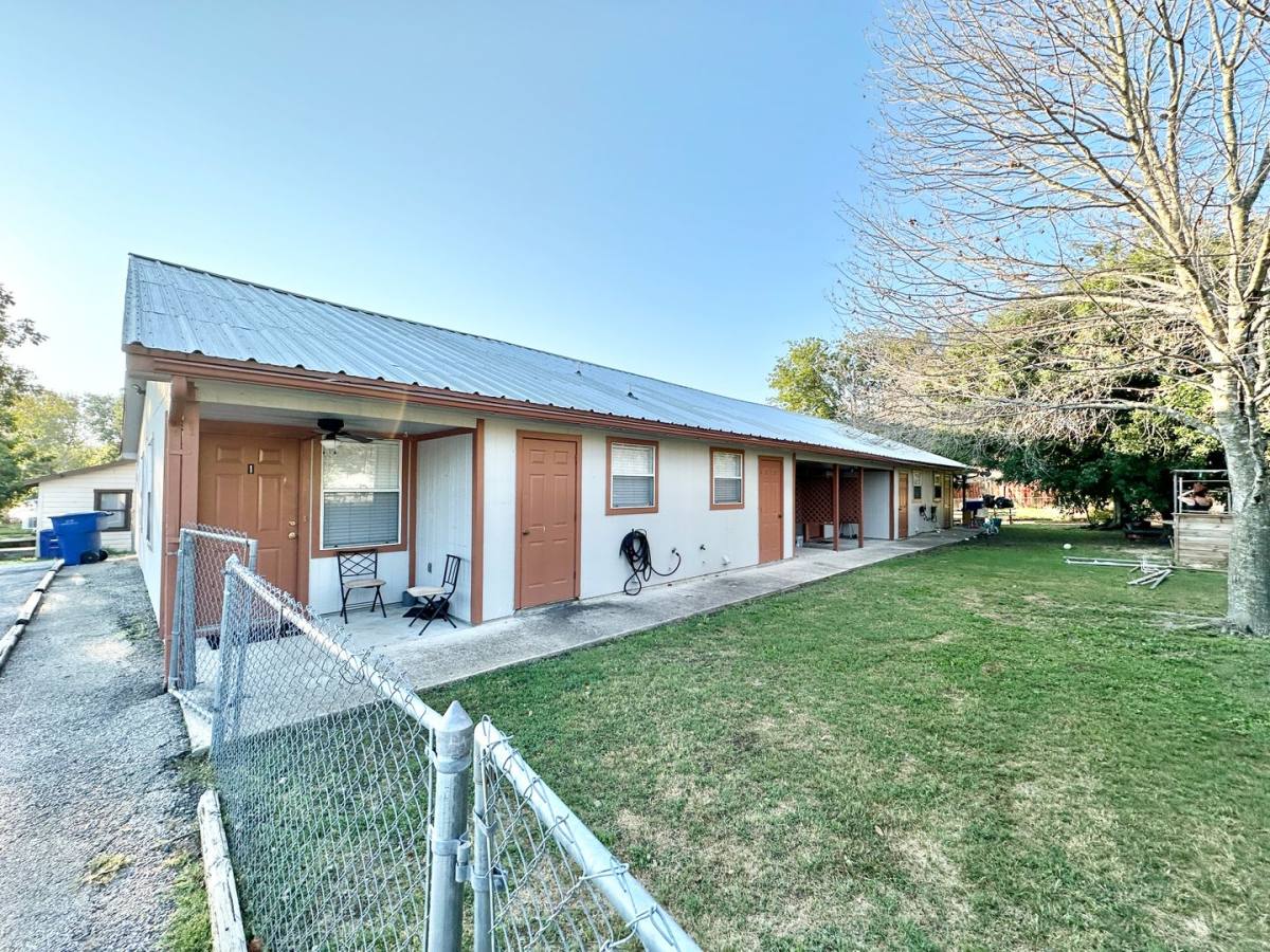Apartment for rent at 401 W Lincoln Ave, Copperas Cove, TX 76522