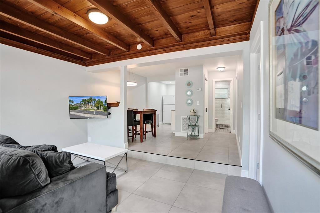 Apartment for rent at 901 SE 14th Court #901-3, Fort Lauderdale, FL 33316