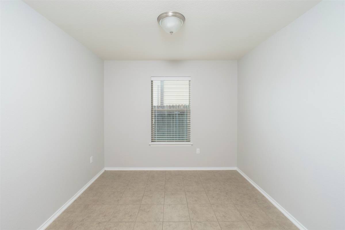Apartment for rent at 11221 Kirkland Hill Path, Austin, TX 78754