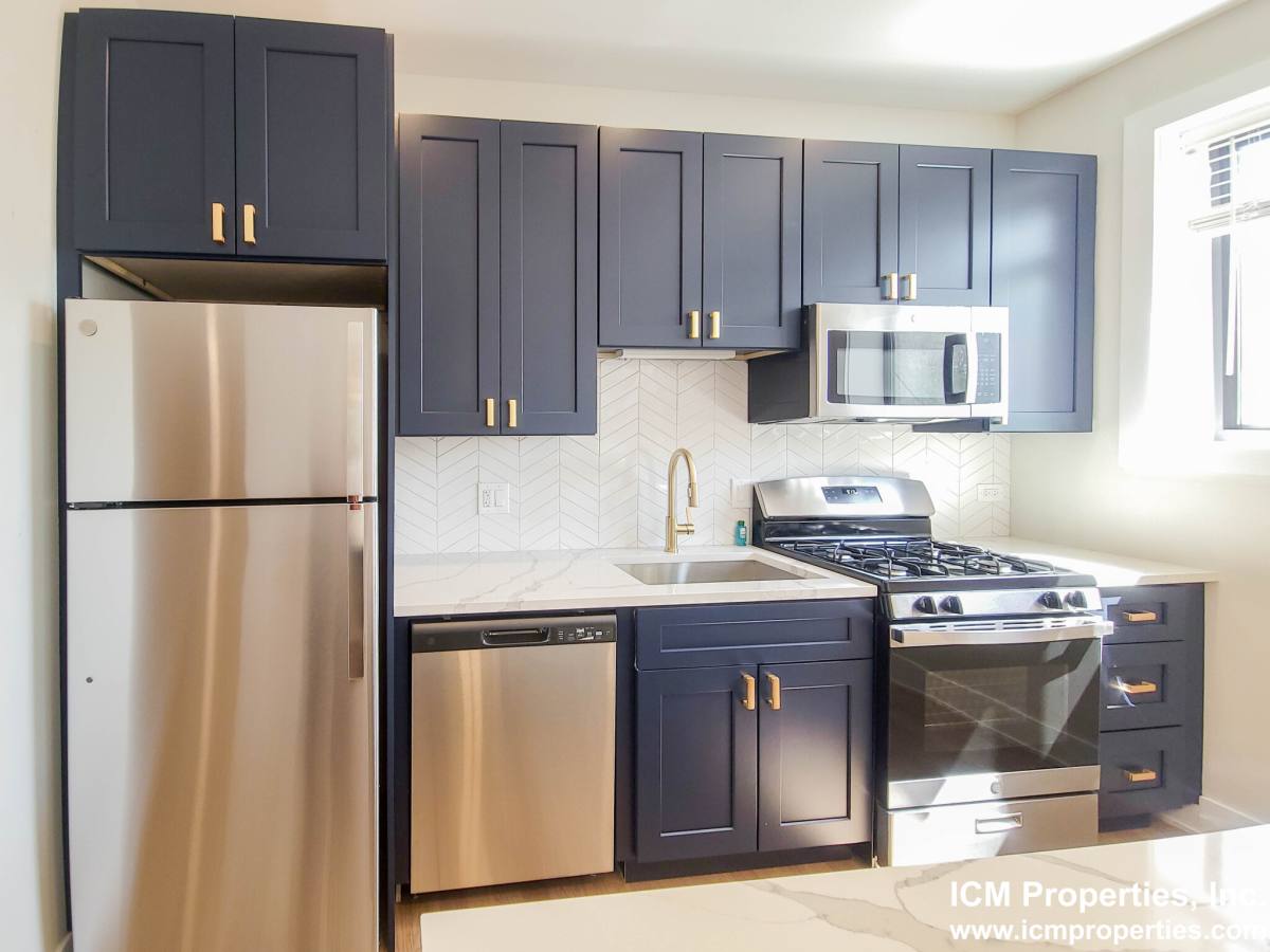 Apartment for rent at 2020 W Montrose #2C, Chicago, IL 60625