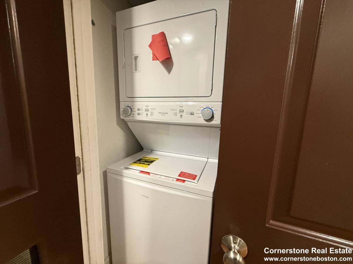 Apartment for rent at 31 Humphreys St #3, Dorchester, MA 02125
