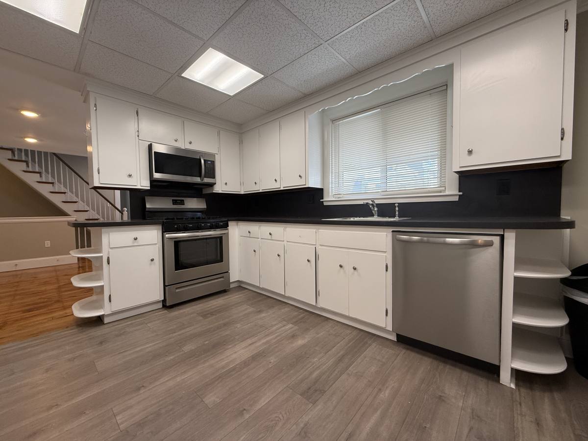 Apartment for rent at 165 Chestnut St #2, Waltham, MA 02453