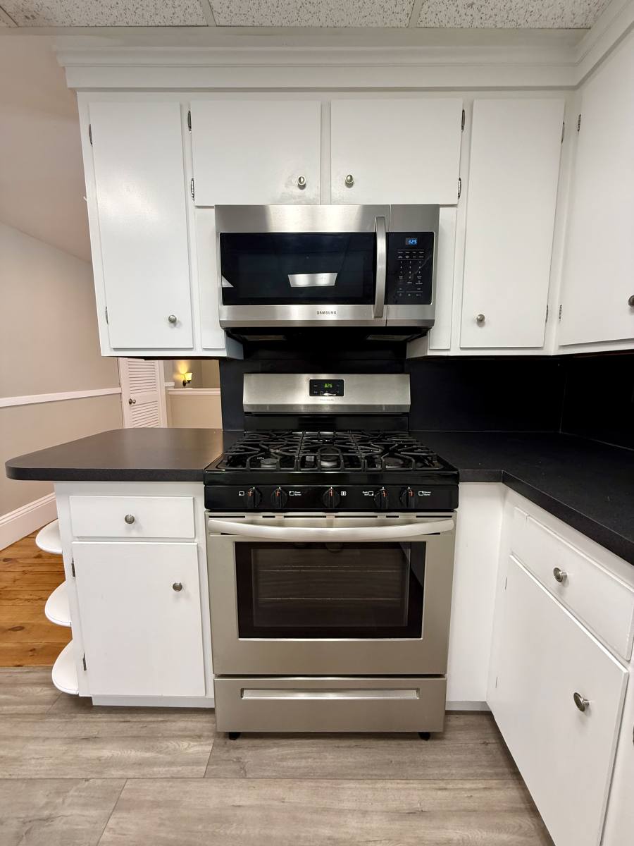 Apartment for rent at 165 Chestnut St #2, Waltham, MA 02453