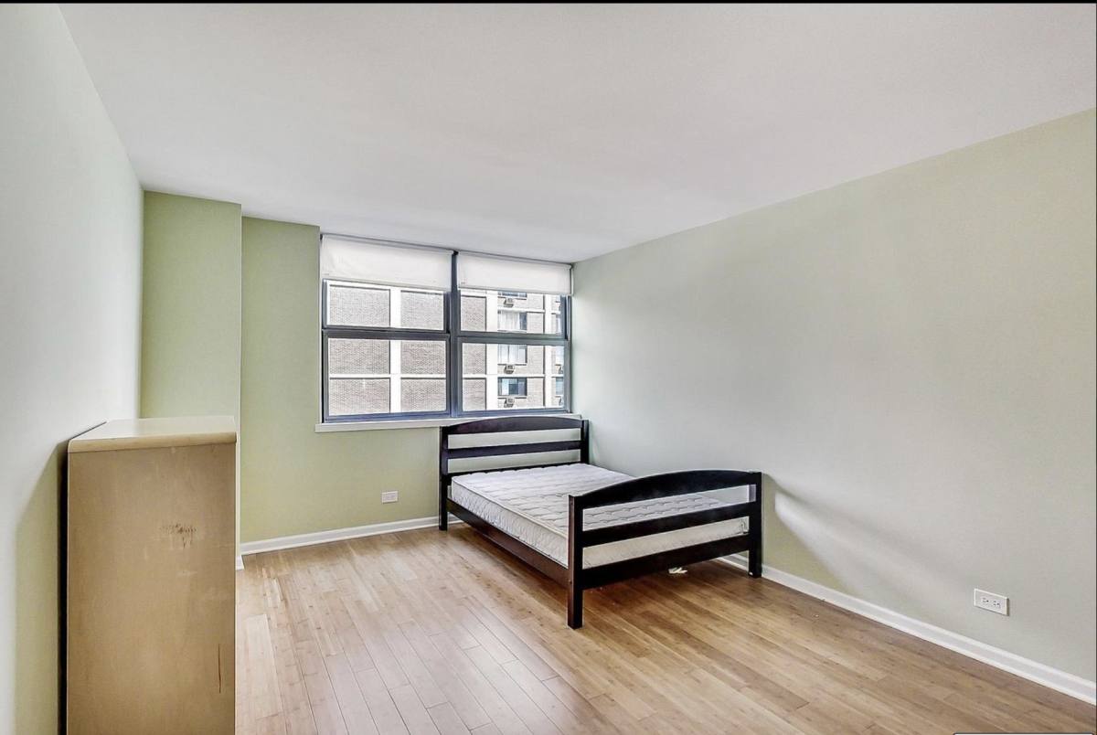 Condo for rent at 6301 N Sheridan #7C, Chicago, IL 60660