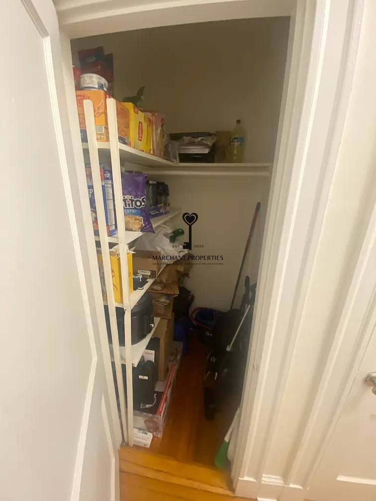 Apartment for rent at 17 Fairbanks St #11, Brookline, MA 02446