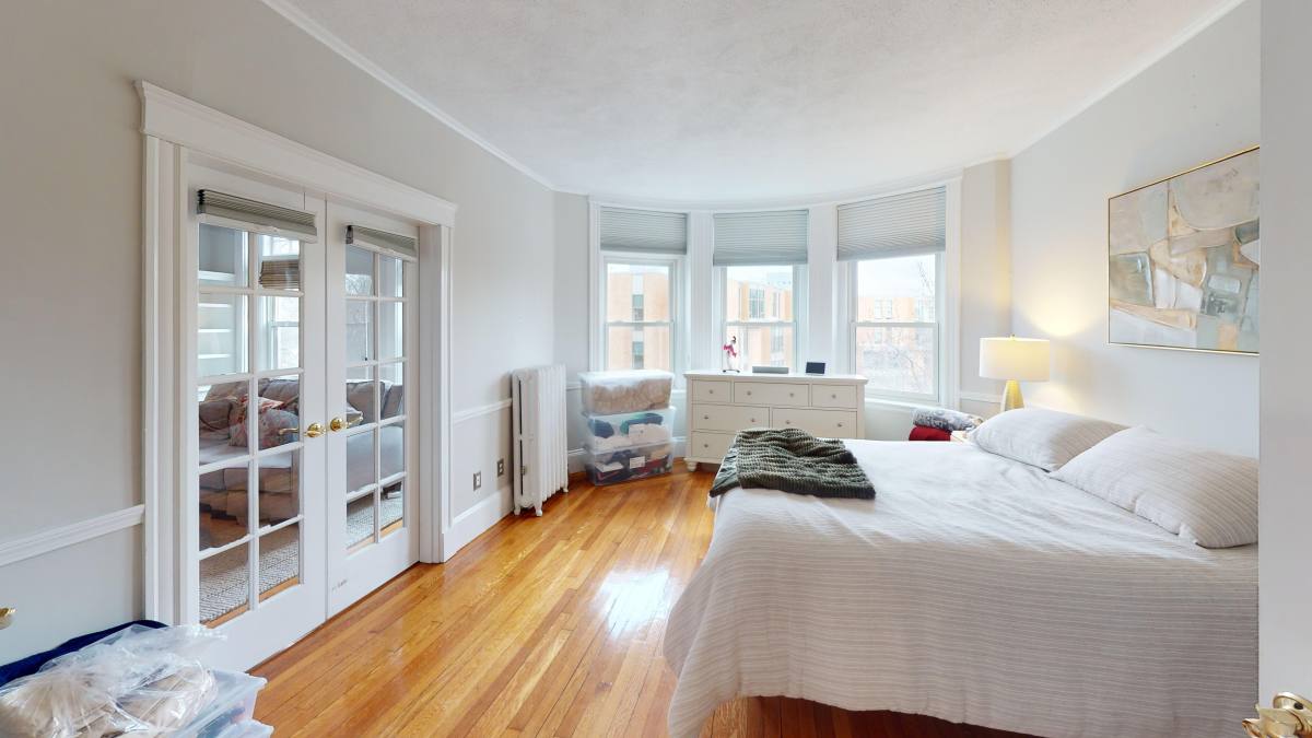 Apartment for rent at 33 Westbourne Terrace #3, Brookline, MA 02446