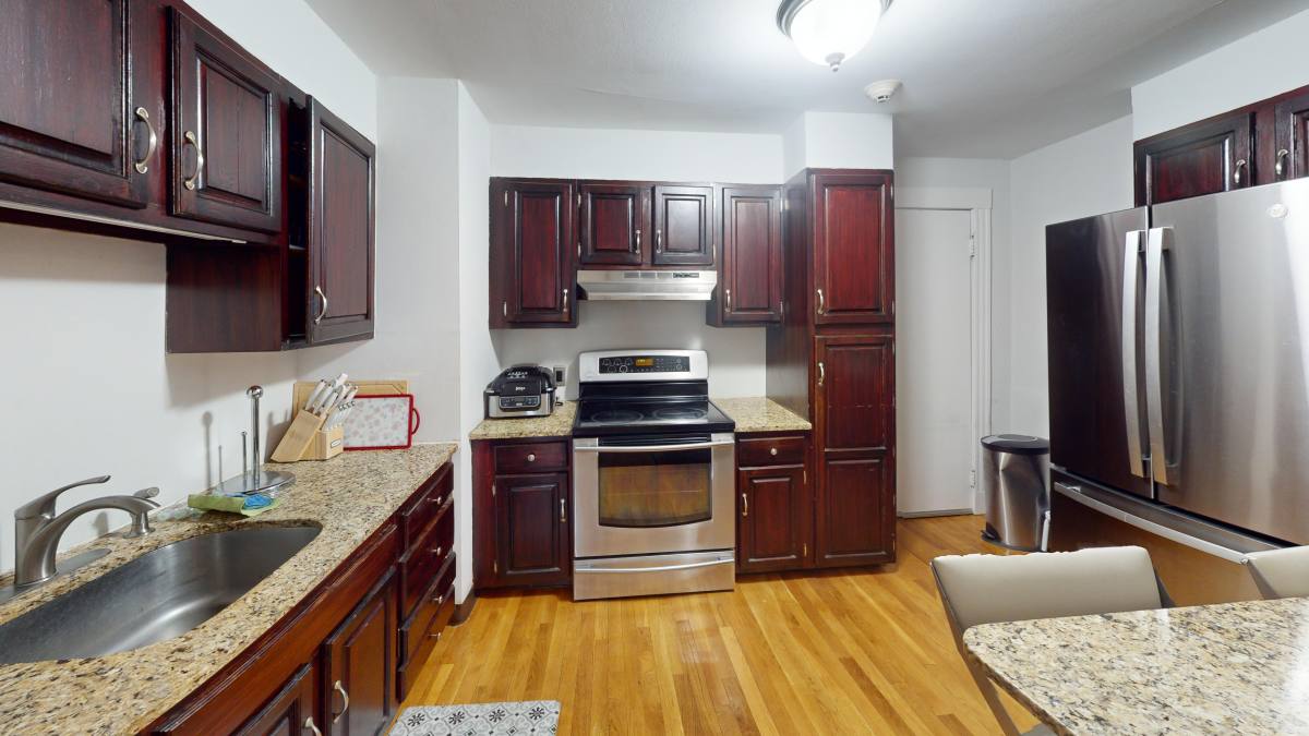 Apartment for rent at 33 Westbourne Terrace #3, Brookline, MA 02446