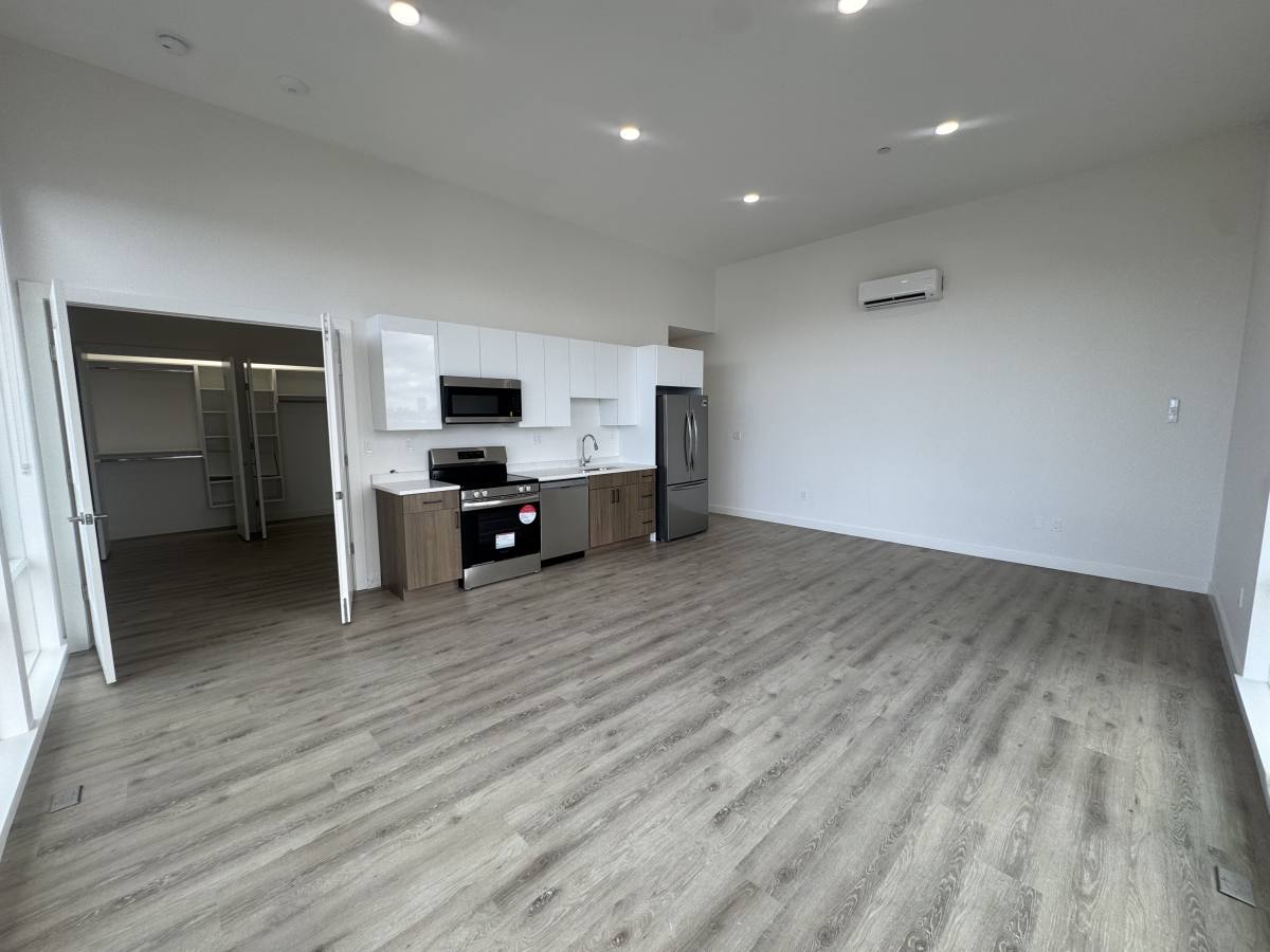 Apartment for rent at 319 Broadway St #501, Everett, MA 02149