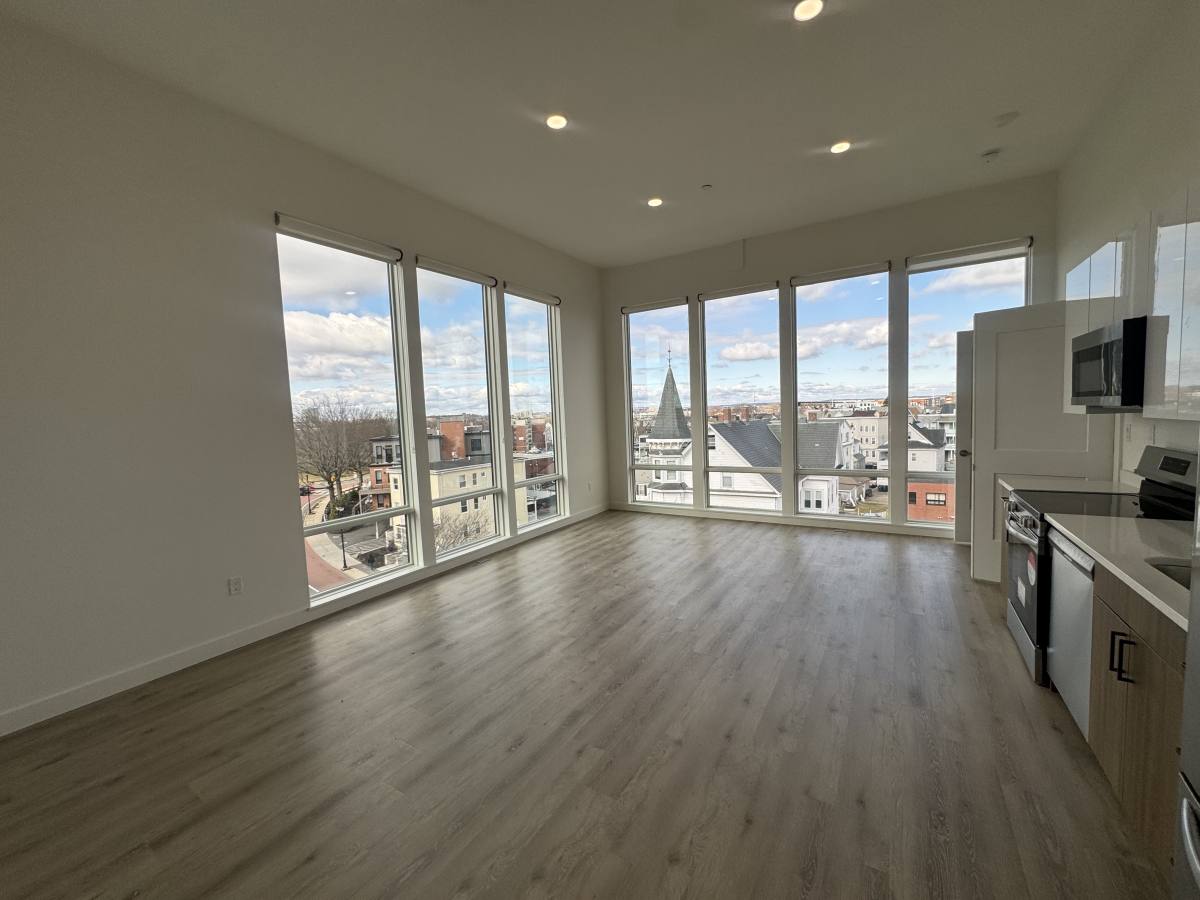 Apartment for rent at 319 Broadway St #501, Everett, MA 02149