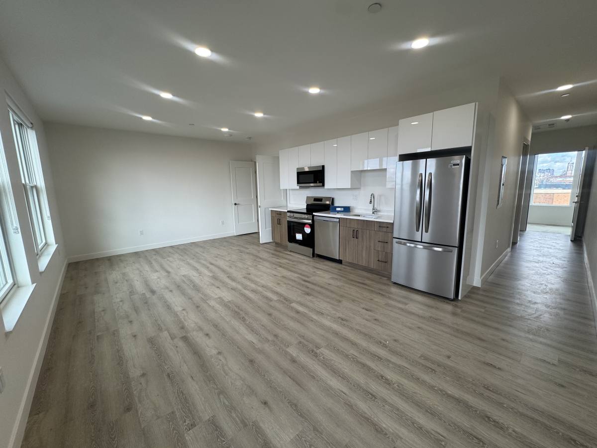 Apartment for rent at 319 Broadway St #202, Everett, MA 02149