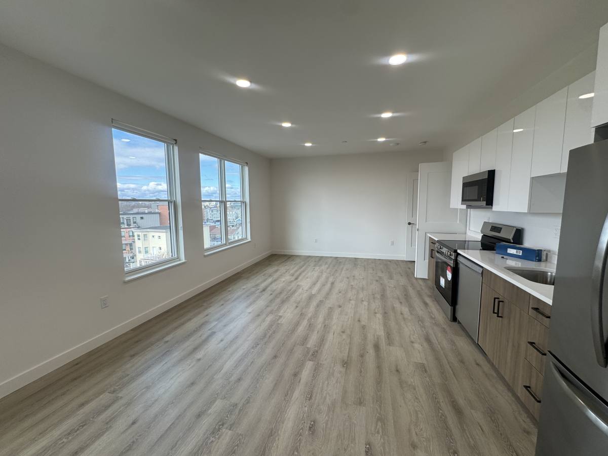 Apartment for rent at 319 Broadway St #202, Everett, MA 02149