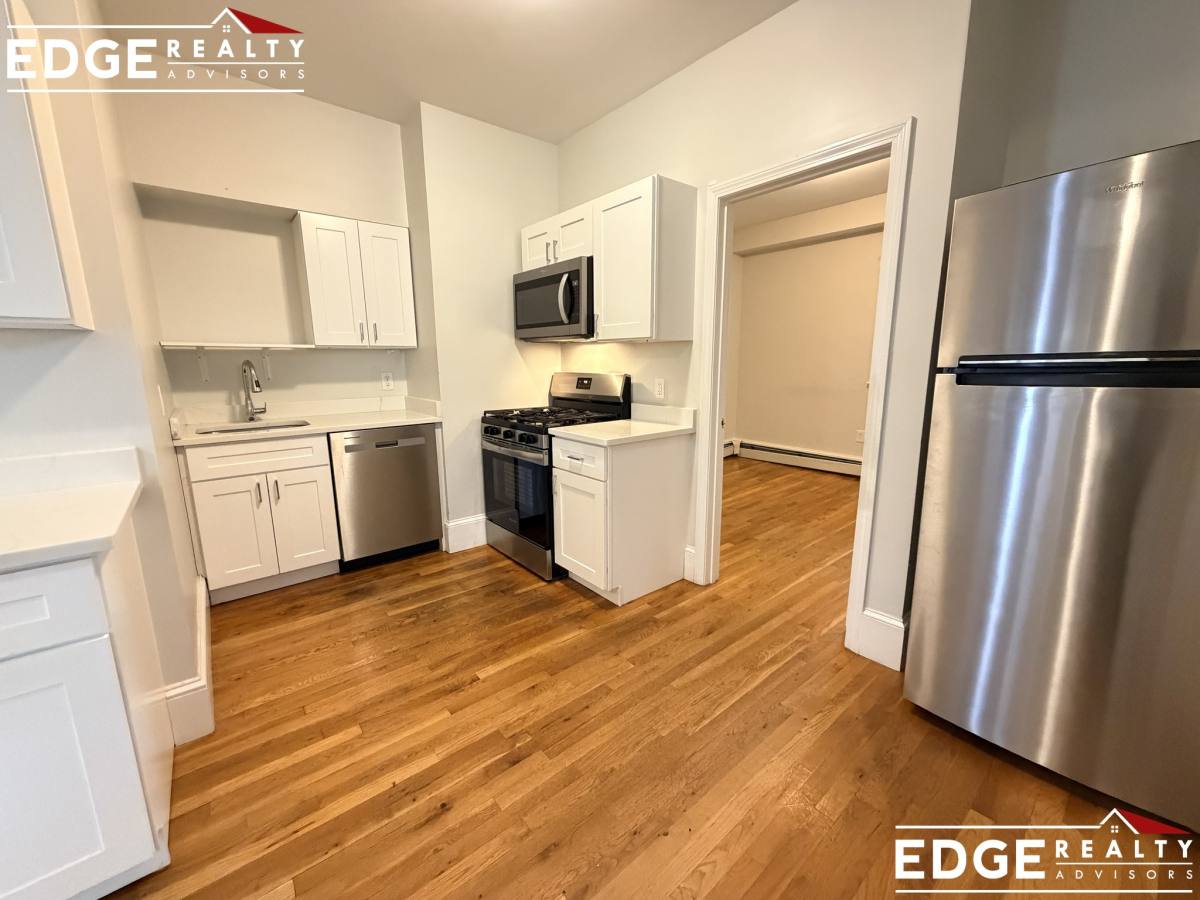Apartment for rent at 30 Mount Hope St #1, Roslindale, MA 02131