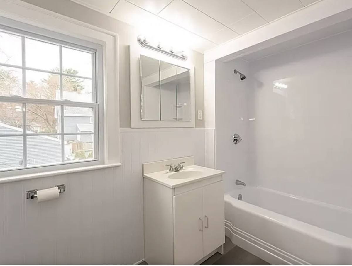 Apartment for rent at 26 Courtney Terrace, Lynn, MA 01904