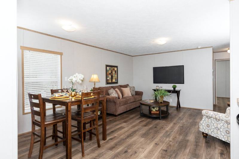 House for rent at 29 Lakeview Dr #2X2N, Riverdale, GA 30296