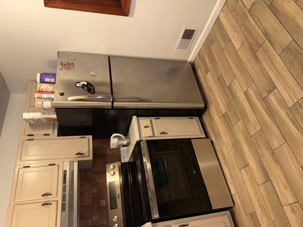 Apartment for rent at 1223 Harvard St NW #A, Washington, DC 20009