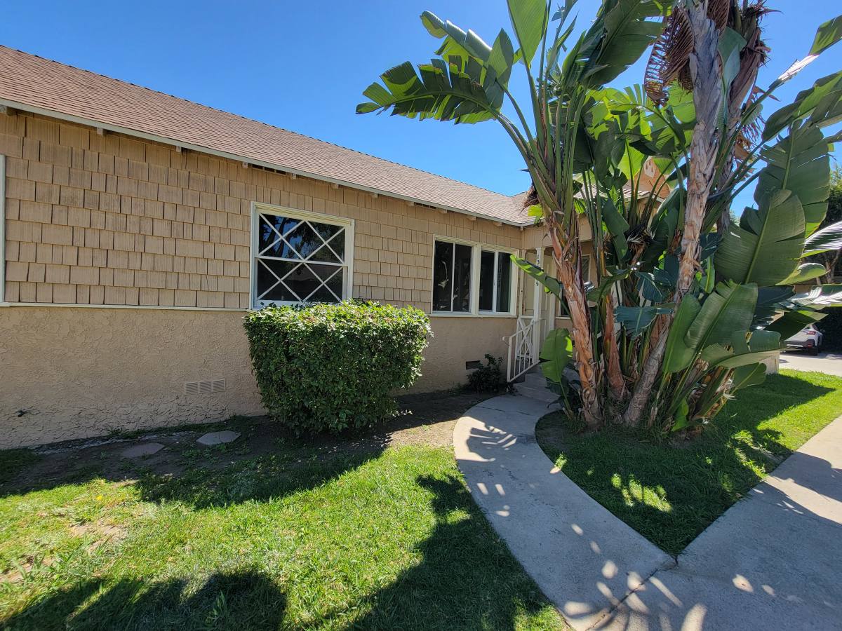 Apartment for rent at 13626 1 2 Leadwell St #626 1-2, Van Nuys, CA 91405