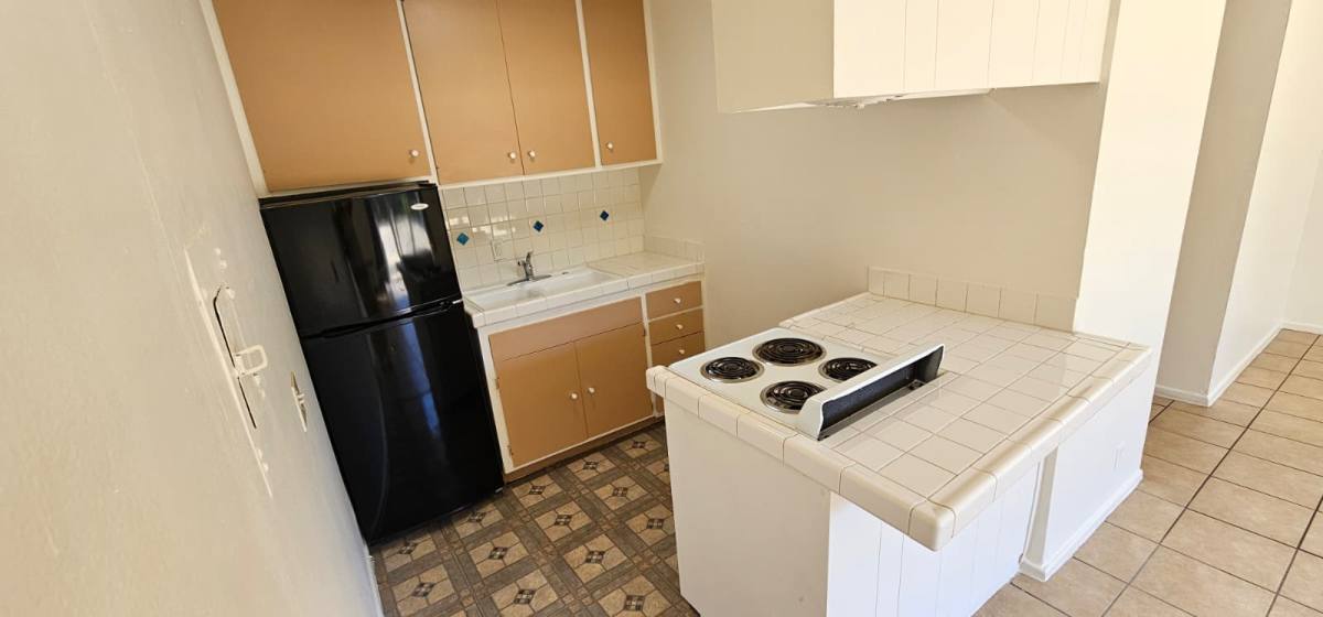 Apartment for rent at 206 N Park St #104, Los Angeles, CA 90026