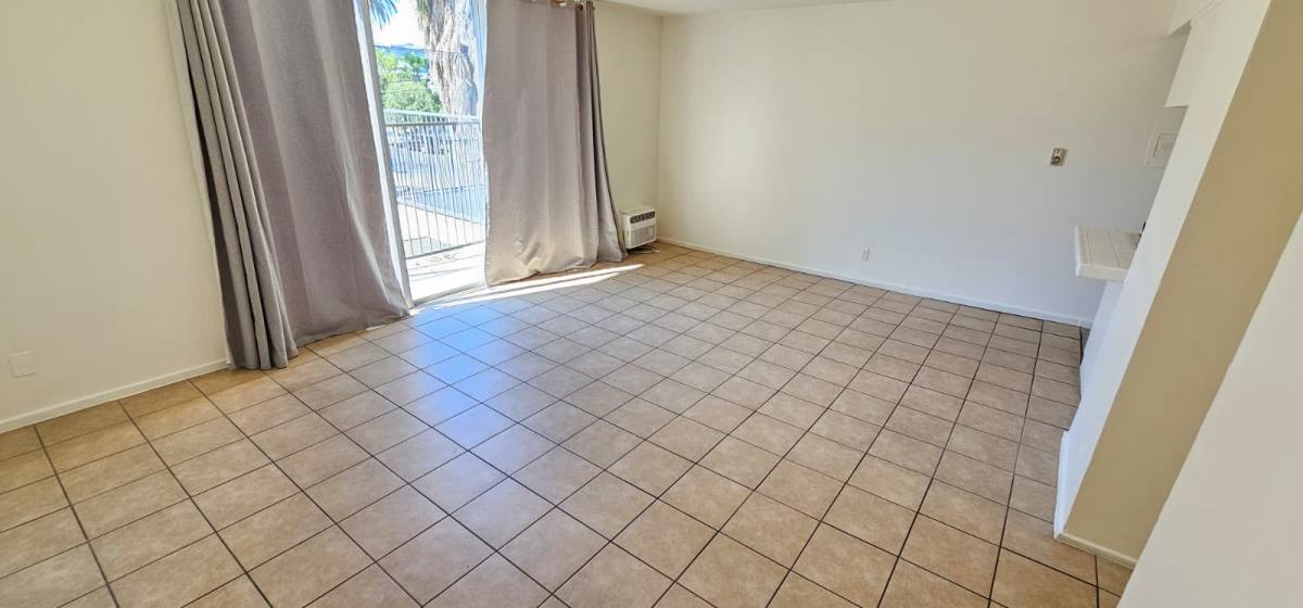 Apartment for rent at 206 N Park St #104, Los Angeles, CA 90026