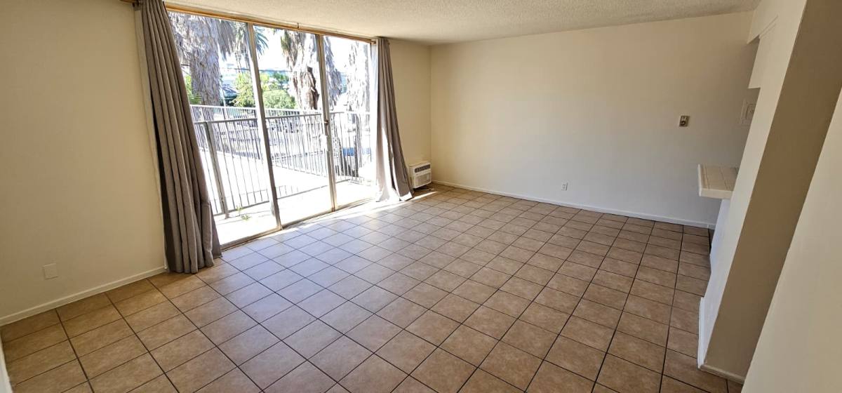 Apartment for rent at 206 N Park St #104, Los Angeles, CA 90026