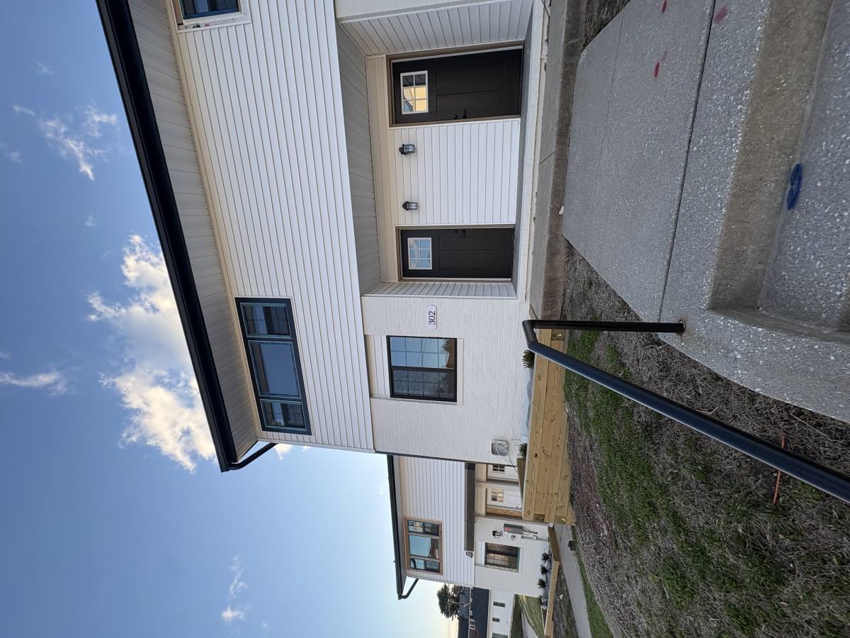 Townhouse for rent at 302 Hendrickson Lane, Towson, MD 21286