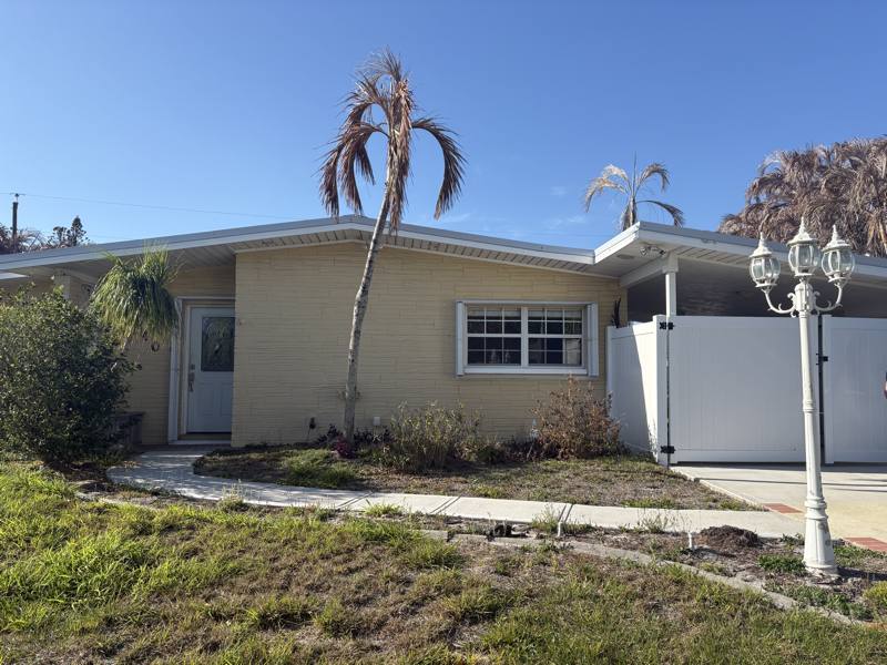 House for rent at 340 Carrousel Court, Merritt Island, FL 32952