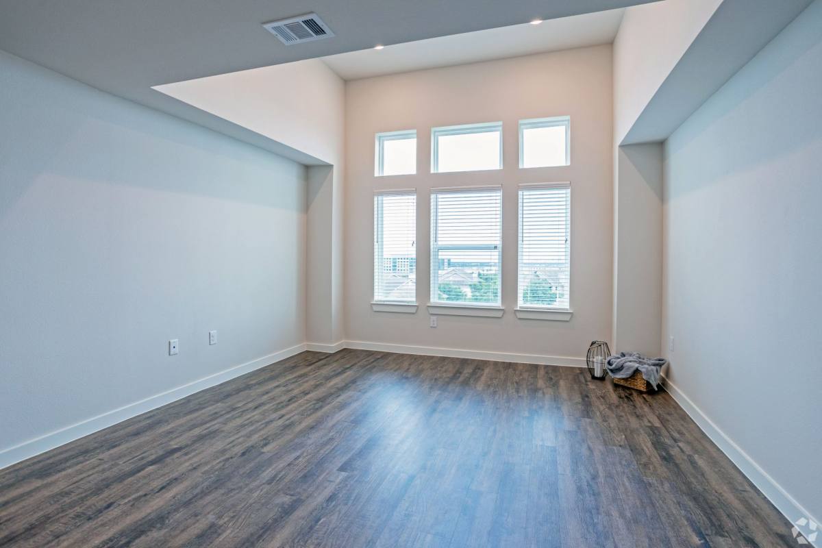 Apartment for rent at 10010 N Capital of Texas Highway 67, Austin, TX 78759