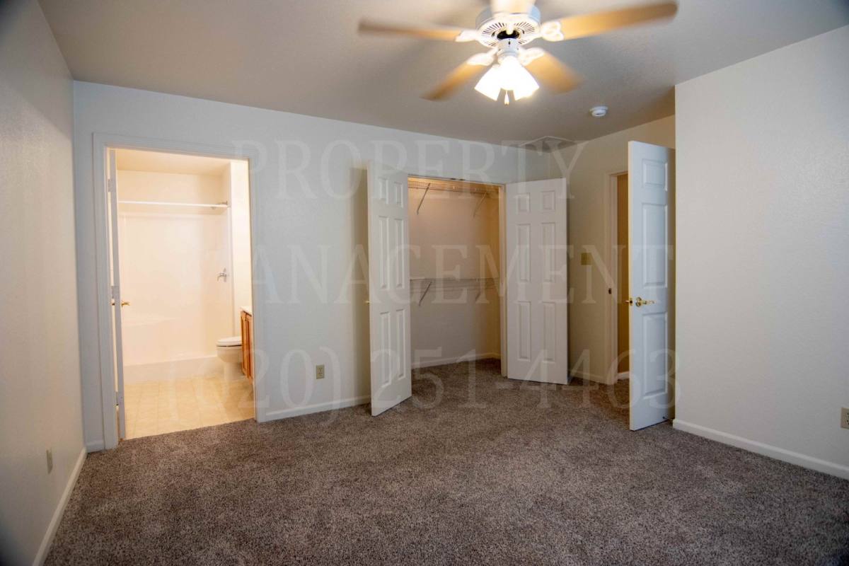 Townhouse for rent at 813 S Shawnee, S Coffeyville, OK 74072