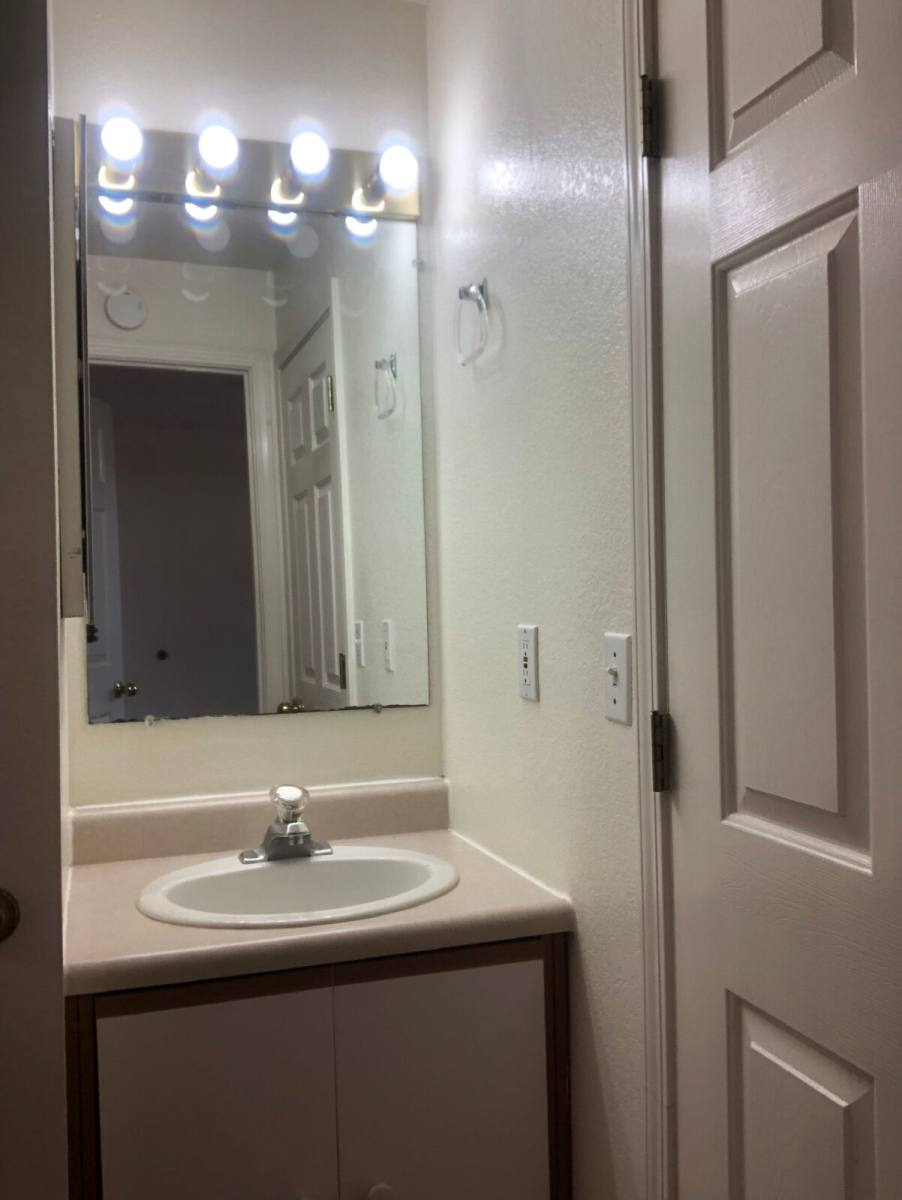 Apartment for rent at 700 NE Johnson St #17, Myrtle Creek, OR 97457