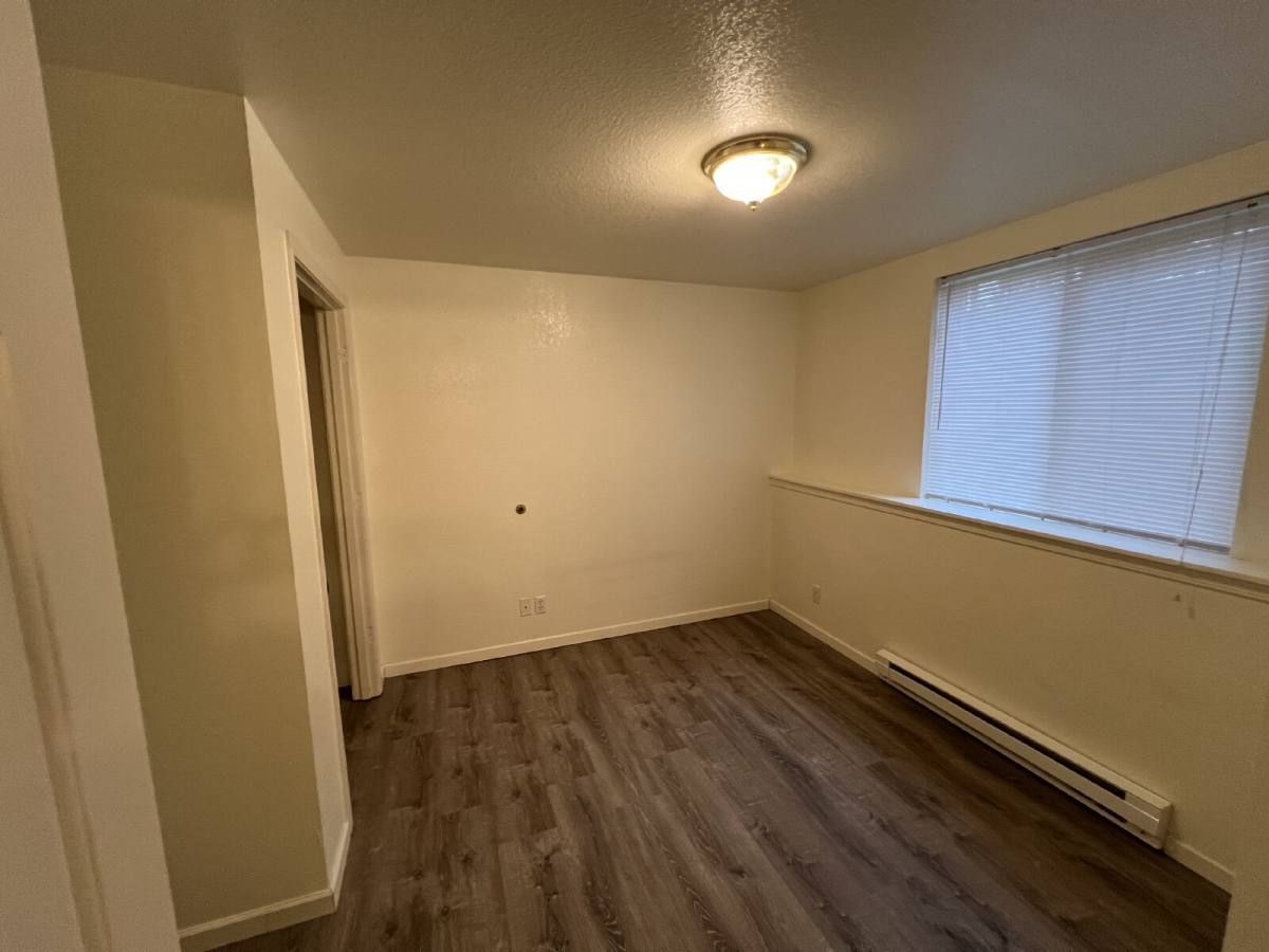 Apartment for rent at 700 NE Johnson St #17, Myrtle Creek, OR 97457