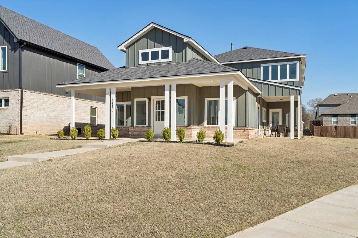 House for rent at 2410 W Charleston St, Broken Arrow, OK 74011