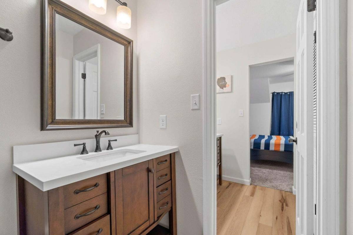 Townhouse for rent at 216 Cloverdale Blvd #C, Fort Walton Beach, FL 32547