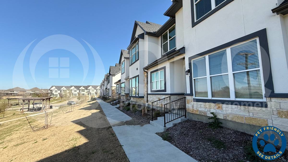 Townhouse for rent at 349 Mule Deer Mews, Little Elm, TX 75068