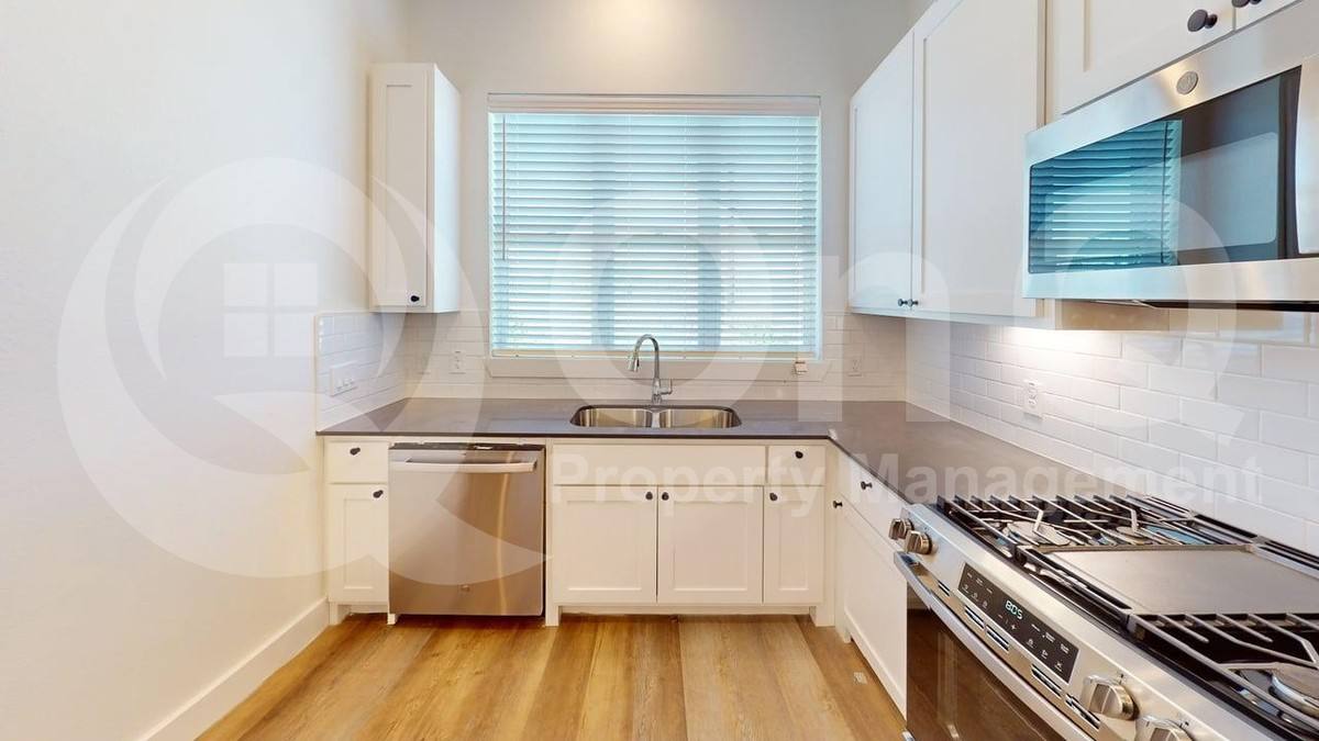 Townhouse for rent at 349 Mule Deer Mews, Little Elm, TX 75068