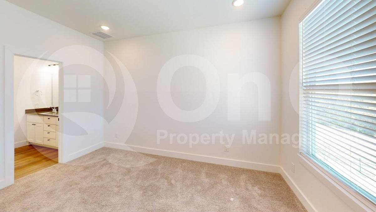 Townhouse for rent at 349 Mule Deer Mews, Little Elm, TX 75068