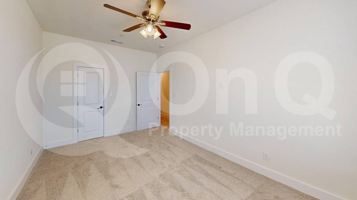 Townhouse for rent at 353 Buck Ridge Dr, Little Elm, TX 75068