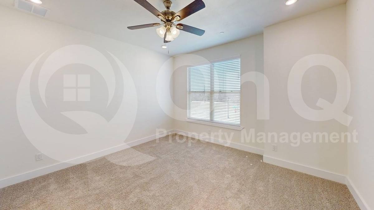 Townhouse for rent at 353 Buck Ridge Dr, Little Elm, TX 75068