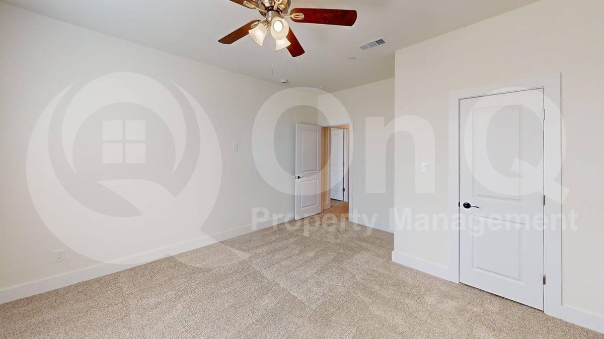 Townhouse for rent at 353 Buck Ridge Dr, Little Elm, TX 75068
