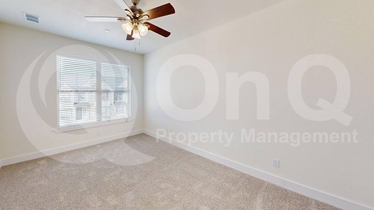 Townhouse for rent at 353 Buck Ridge Dr, Little Elm, TX 75068
