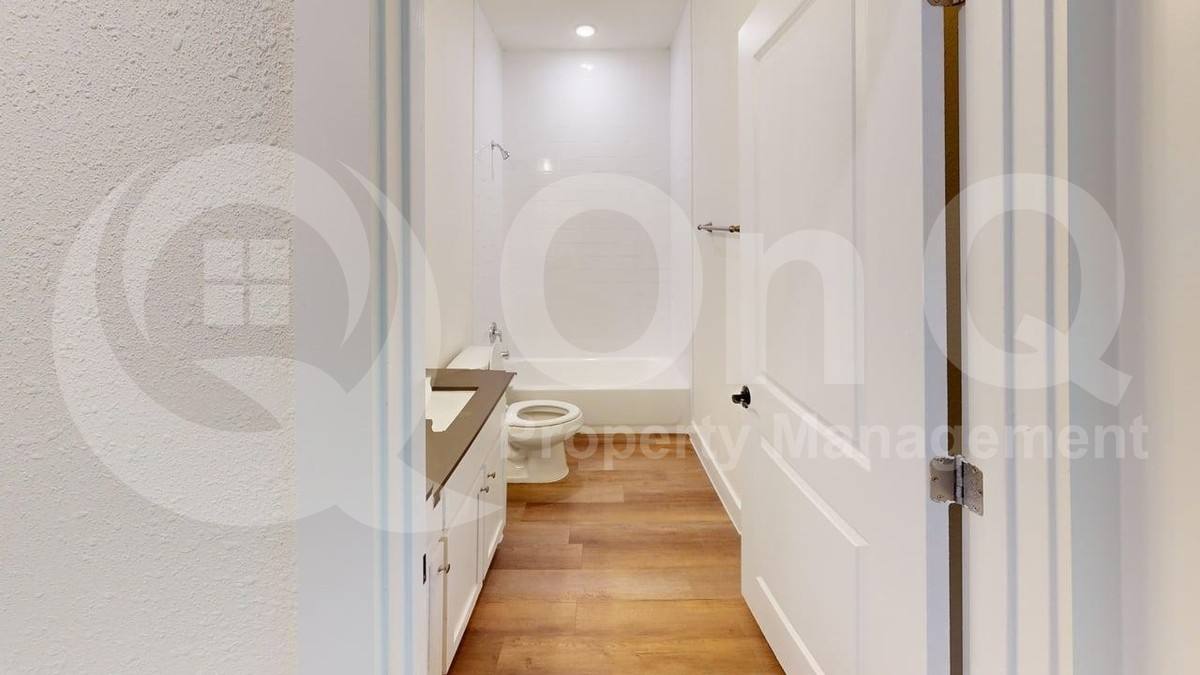 Townhouse for rent at 353 Buck Ridge Dr, Little Elm, TX 75068