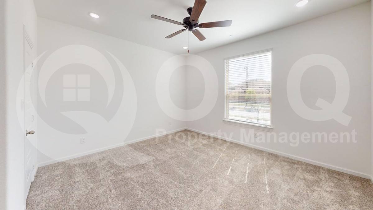 Townhouse for rent at 285 Buck Ridge Dr, Little Elm, TX 75068