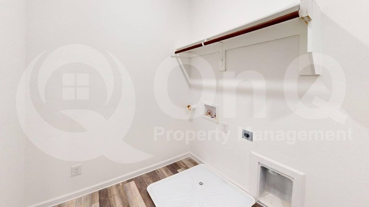 Townhouse for rent at 285 Buck Ridge Dr, Little Elm, TX 75068