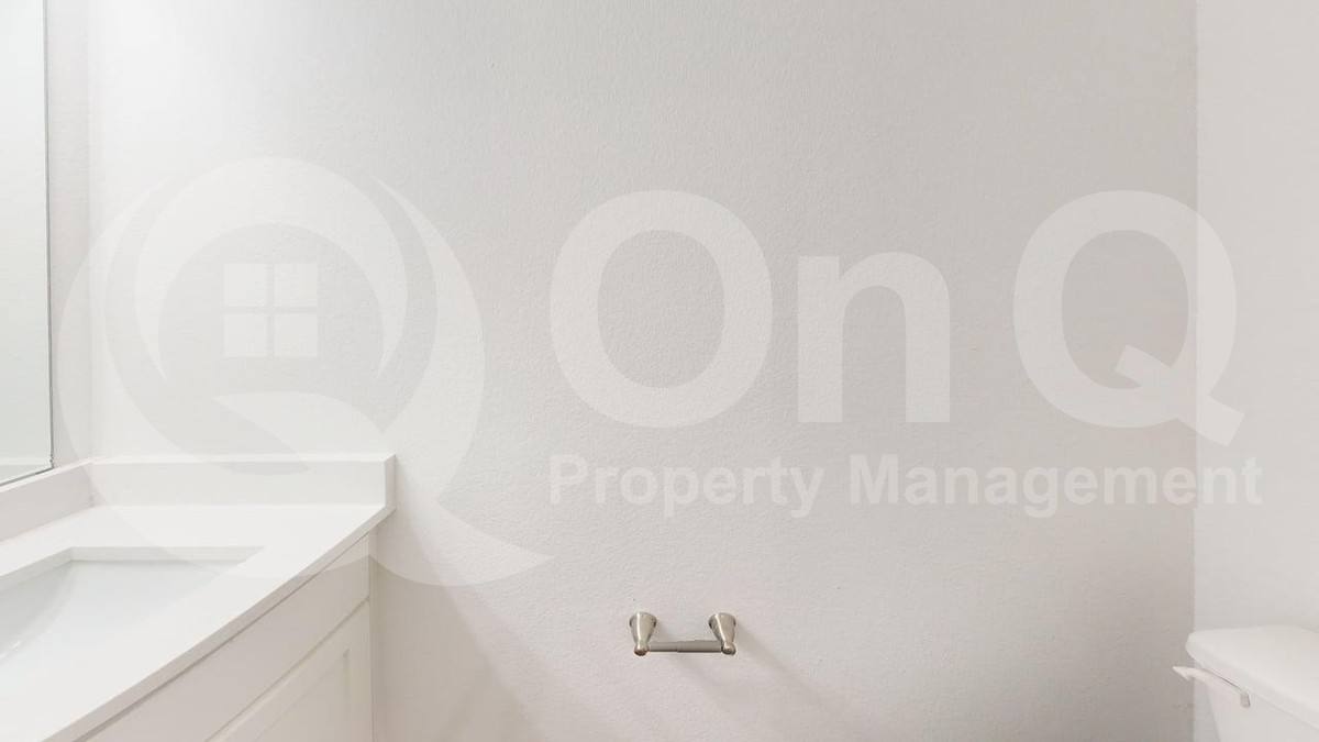 Townhouse for rent at 285 Buck Ridge Dr, Little Elm, TX 75068