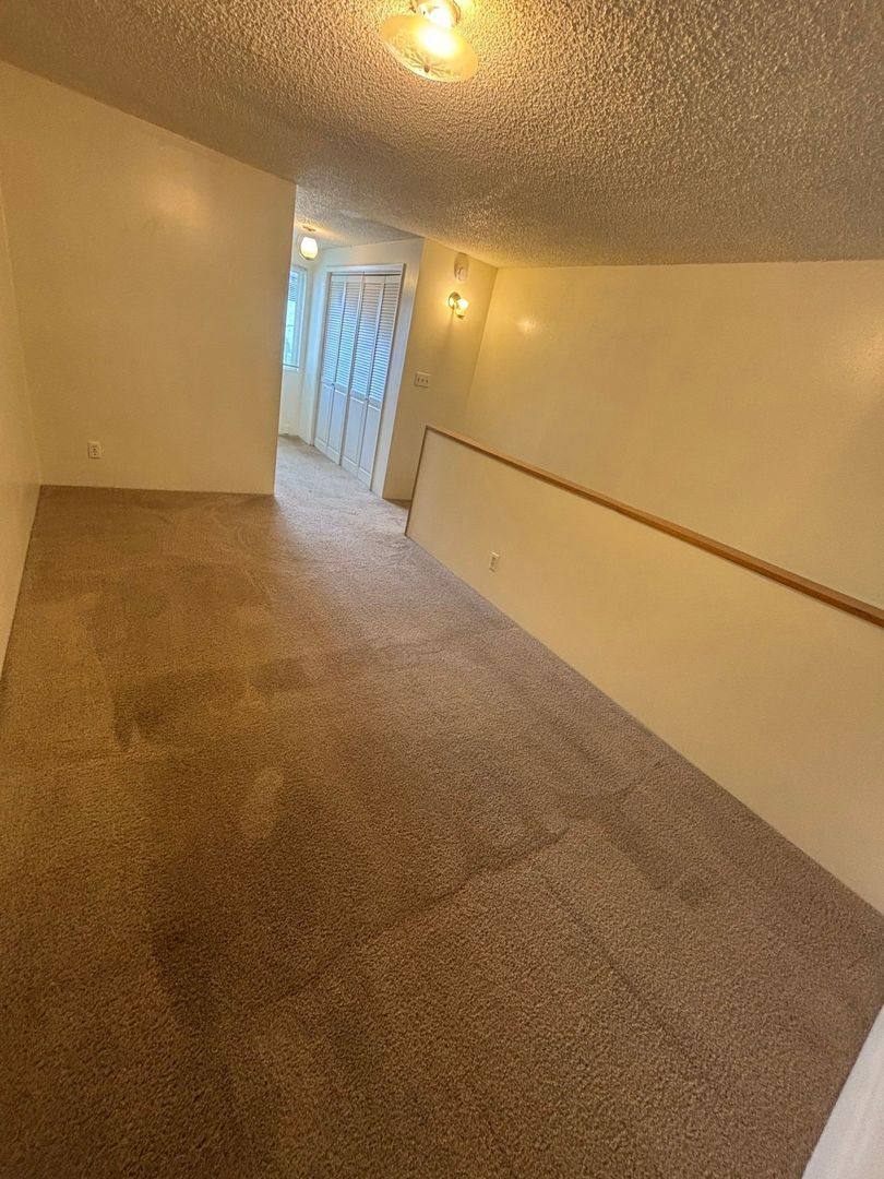 Apartment for rent at 462 W 11th Alley #5, Eugene, OR 97401