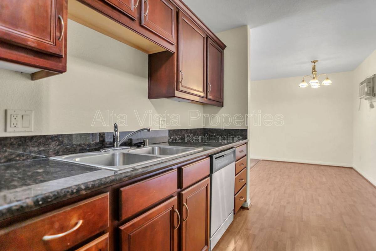 Apartment for rent at 5252 Orange Ave #323, San Diego, CA 92115