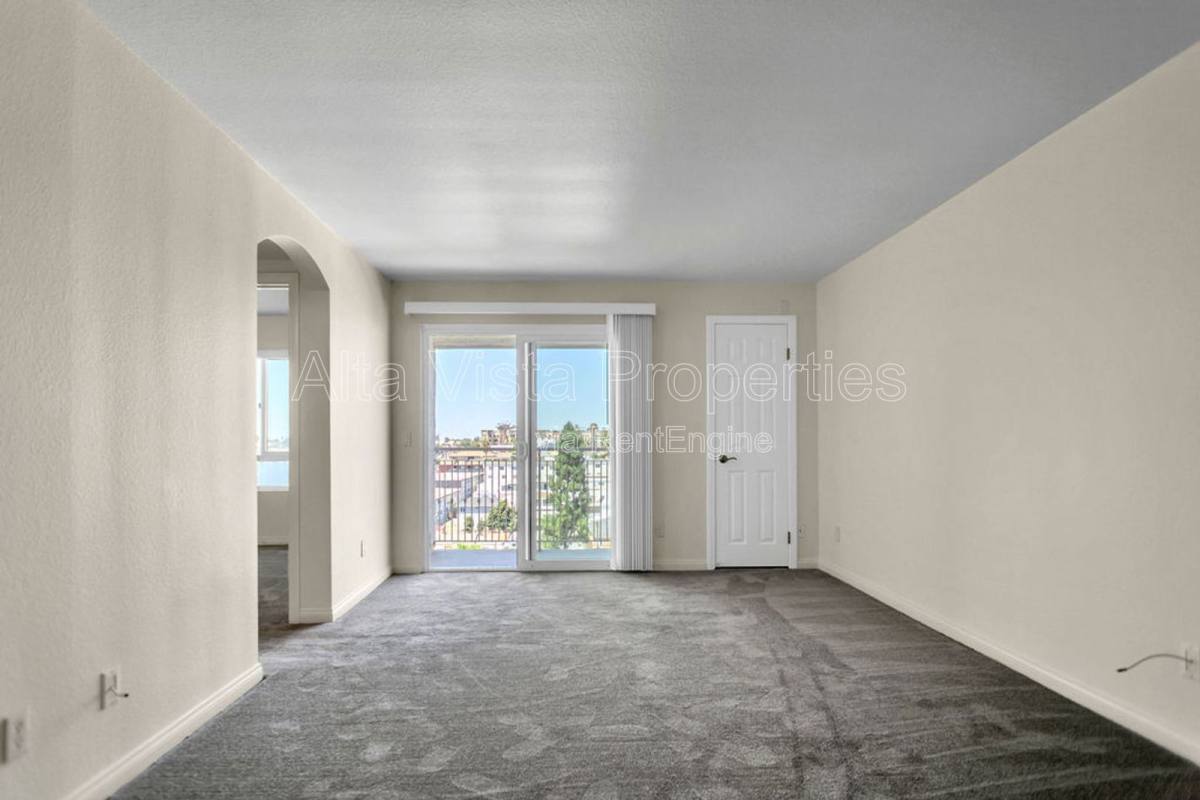 Apartment for rent at 5252 Orange Ave #323, San Diego, CA 92115