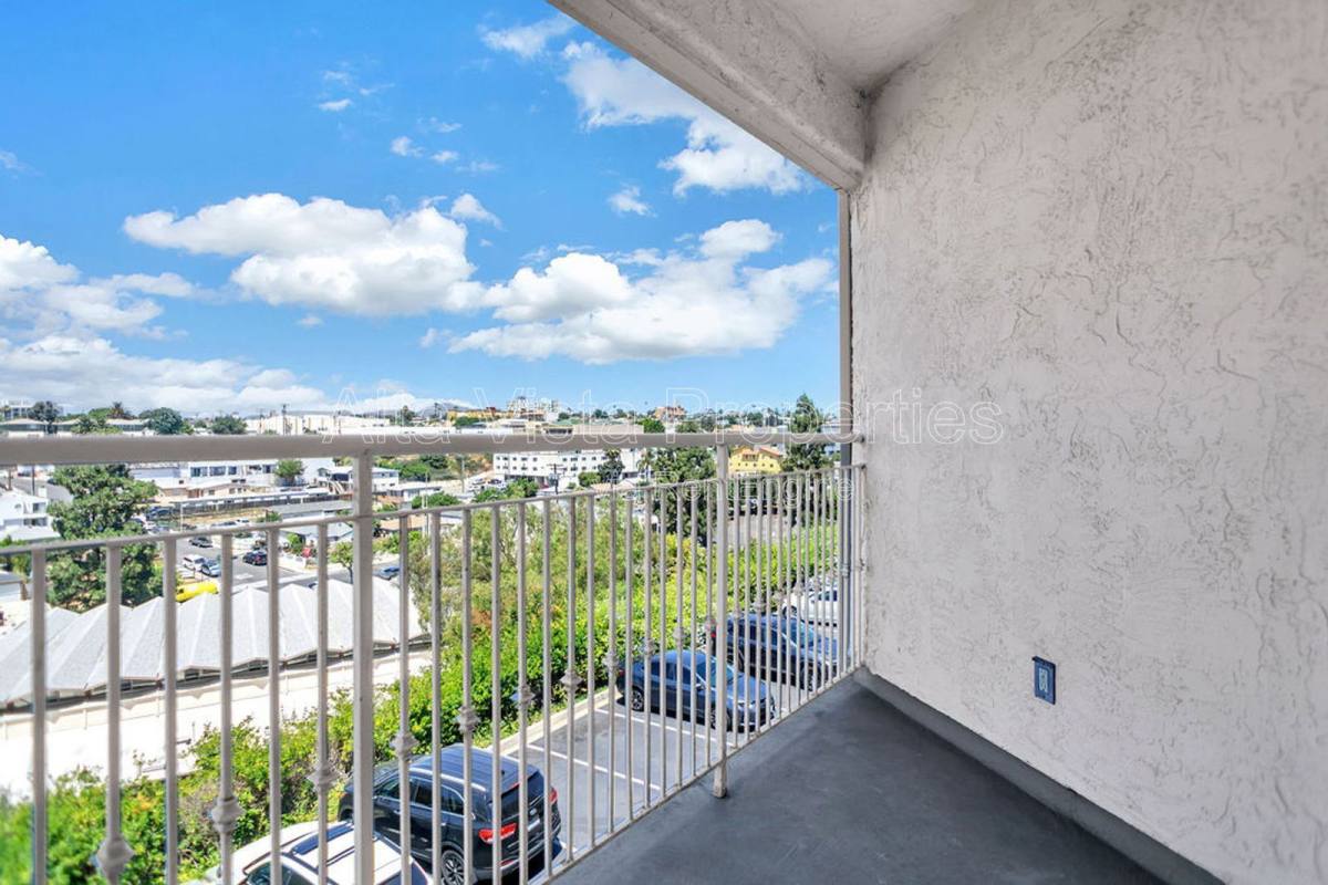 Apartment for rent at 5252 Orange Ave #323, San Diego, CA 92115