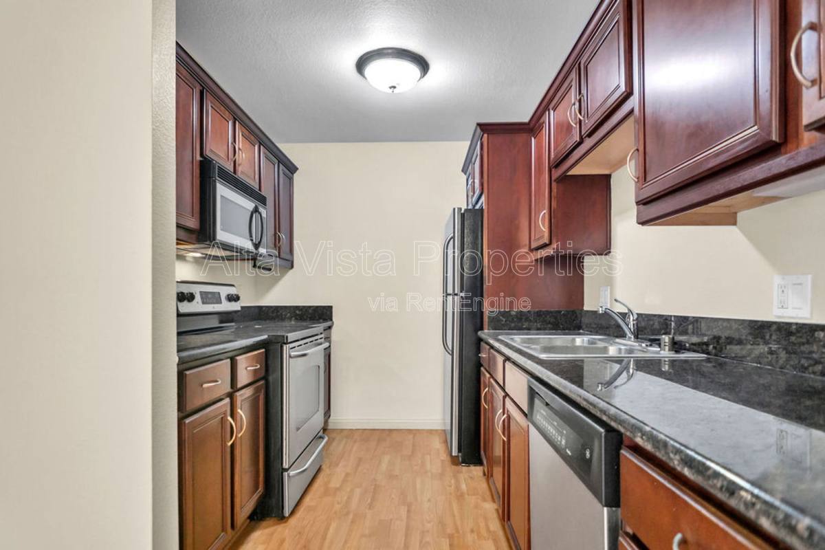Apartment for rent at 5252 Orange Ave #323, San Diego, CA 92115