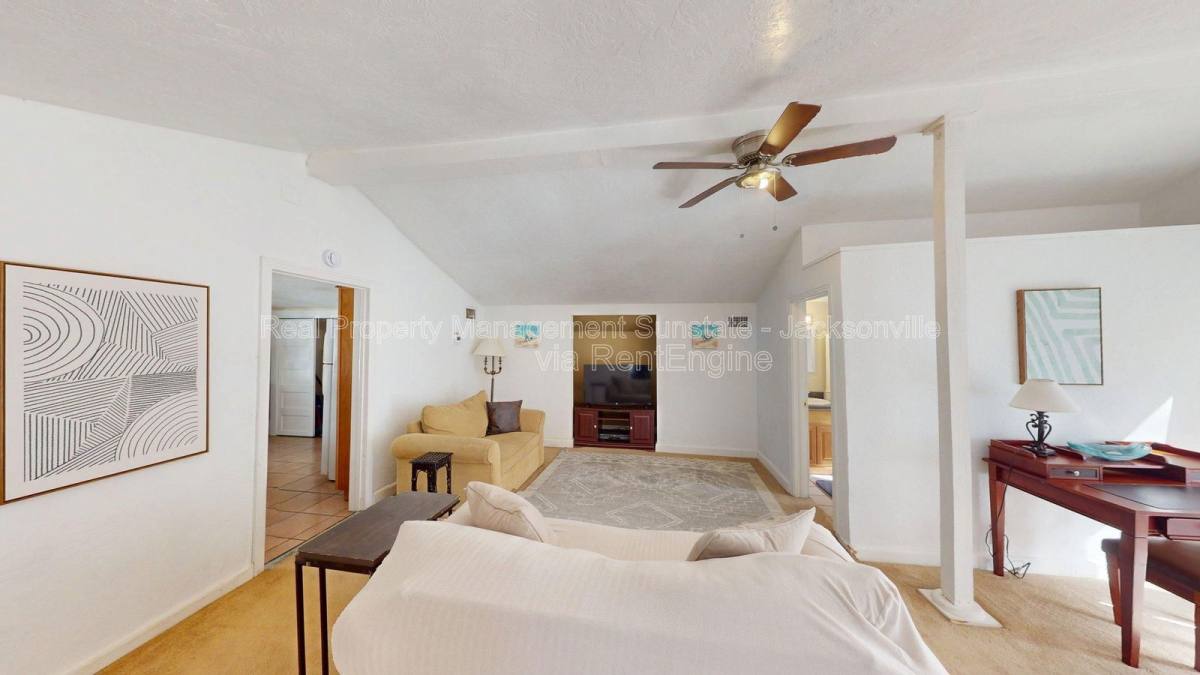 Apartment for rent at 229 W 10th St, Jacksonville, FL 32206