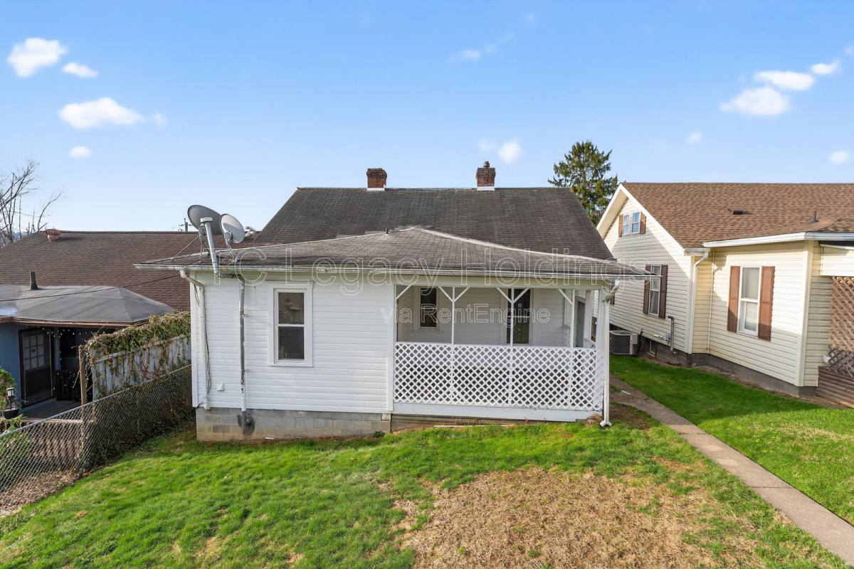 House for rent at 604 Hart St, Clarksburg, WV 26301
