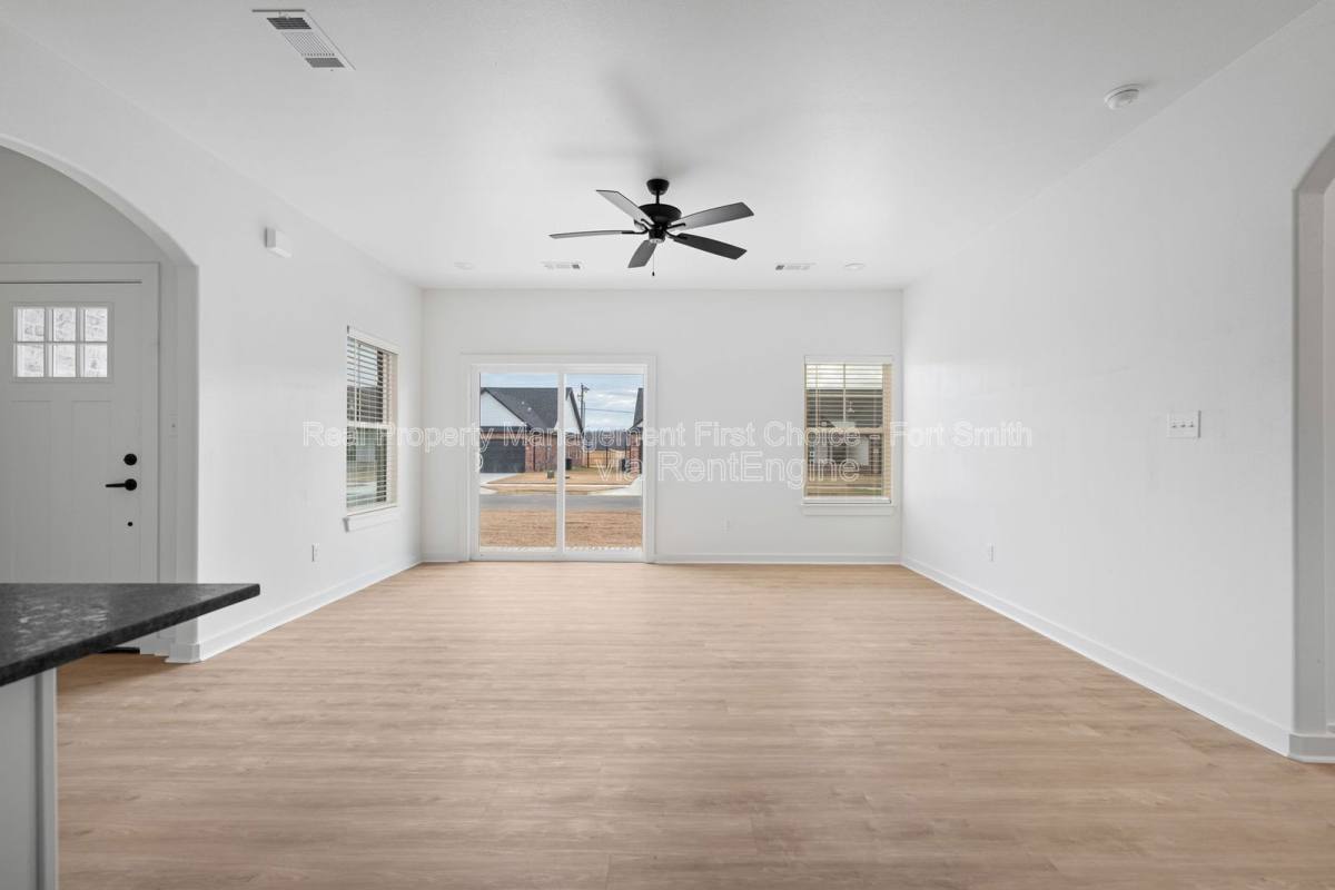 Apartment for rent at 8900 Cambria Circle #B, Fort Smith, AR 72916
